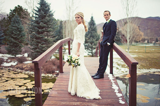 winter_bridal_portraits_utah_bride_0002.jpg