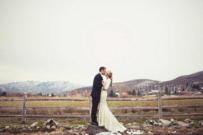 winter_bridal_portraits_utah_bride_0016.jpg