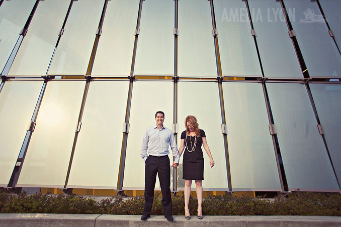 briannicole_engagmentphotos_orangecounty_newportbeach_amelialyonphotography_modernengagement003.jpg