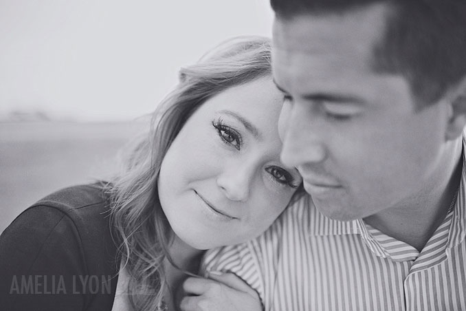 briannicole_engagmentphotos_orangecounty_newportbeach_amelialyonphotography_modernengagement007.jpg