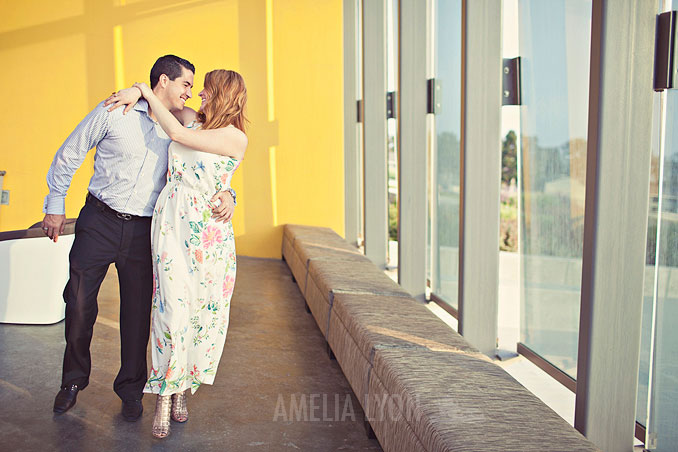 briannicole_engagmentphotos_orangecounty_newportbeach_amelialyonphotography_modernengagement012.jpg