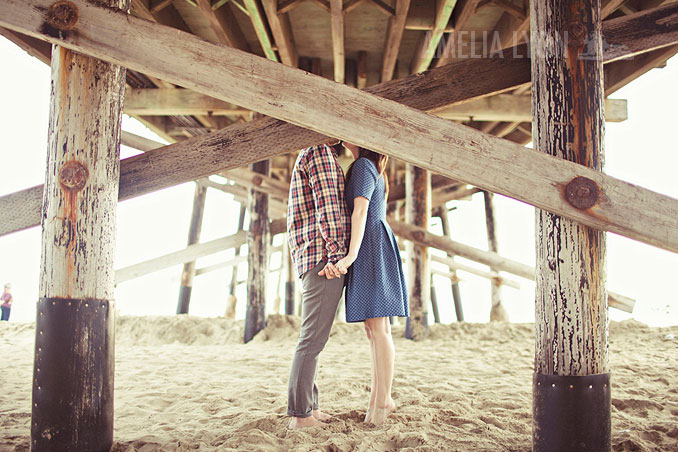 engagementsession_newportbeach_california_pier_amelialyonphotography_006.jpg