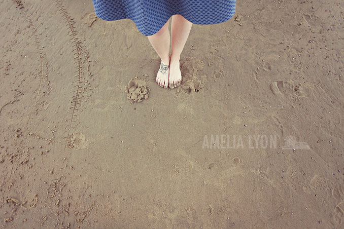 engagementsession_newportbeach_california_pier_amelialyonphotography_008.jpg