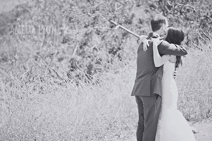 ojai_wedding_californiawedding_amelialyonphotography_gbwed_colorfulwedding_011.jpg