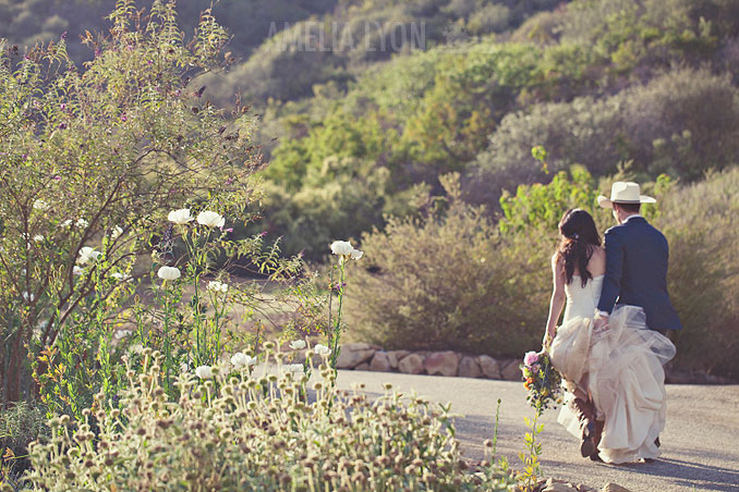 ojai_wedding_californiawedding_amelialyonphotography_gbwed_colorfulwedding_037.jpg