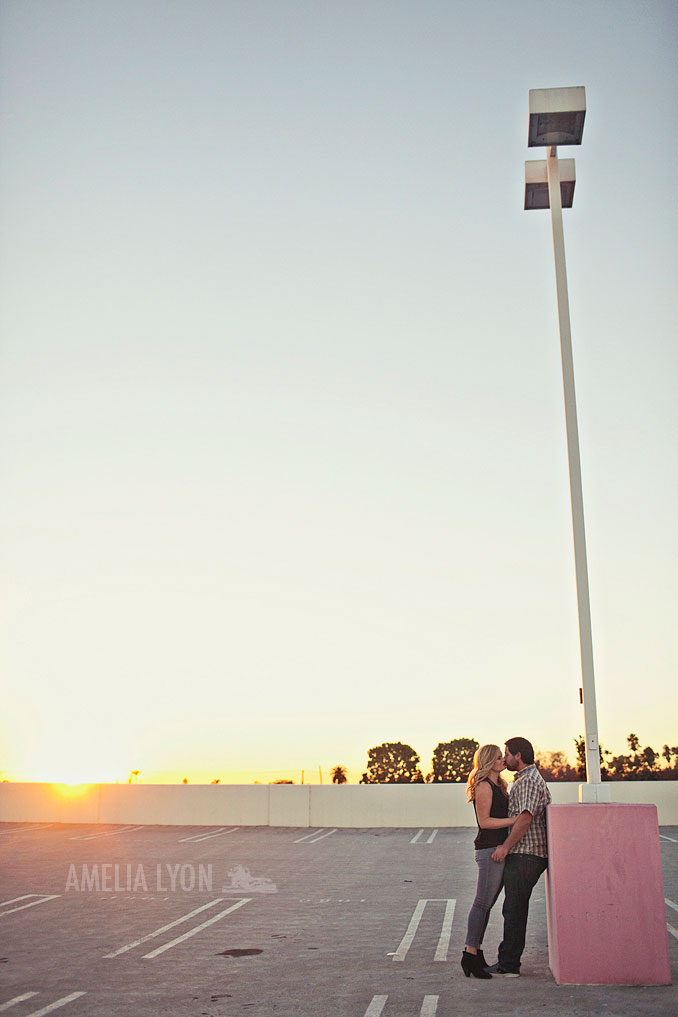 portraits_parkinggarage_amelialyonphotography_engagement_0016.jpg