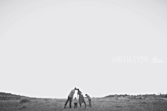 sloan_family_portraits_parkinggarage_amelialyonphotography_orangecounty024.jpg